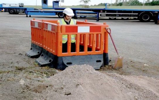 StrongWall Plastic Construction Barrier