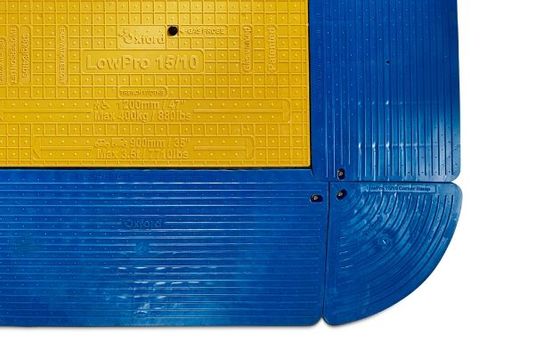 lowpro-15-10-ramp-corner--blue-blue-traffic-safety-application-ss-p-4
